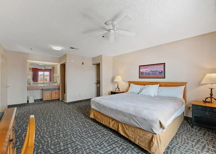 2 Bd 2 Ba Furnished 4 Full Beds