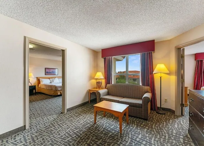 Apartment 2 Bd 2 Ba Furnished 4 Full Beds *